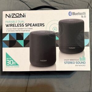 Black Pairable Dual Wireless Speakers